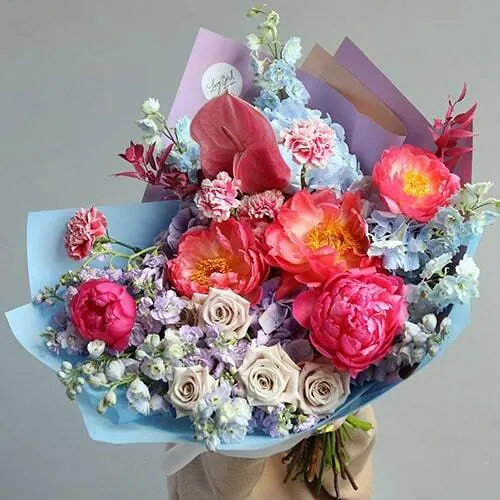 Asymmetrical bouquet